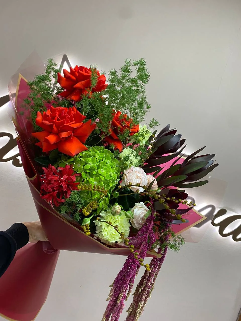 Бесплатная доставка цветов https://maxflorabuket.ru/collection/bukety