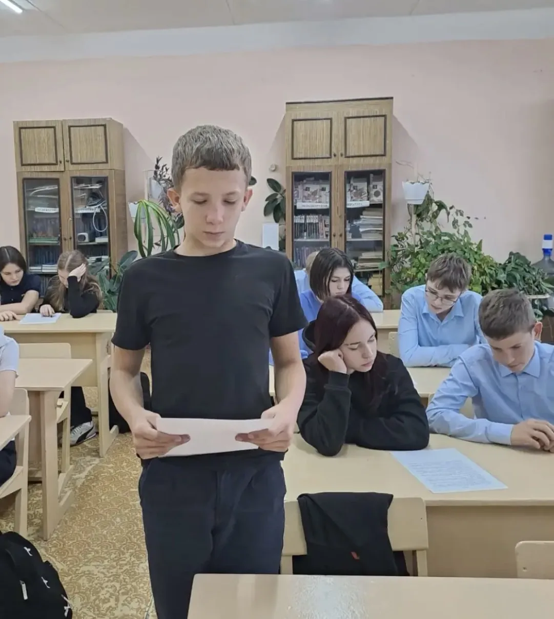 Классные часы в 8-х классах