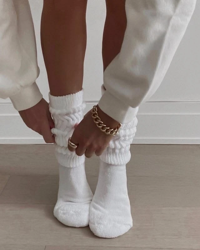 ✨НАДЕВАЕМ БЕЛЫЕ НОСОЧКИ✨