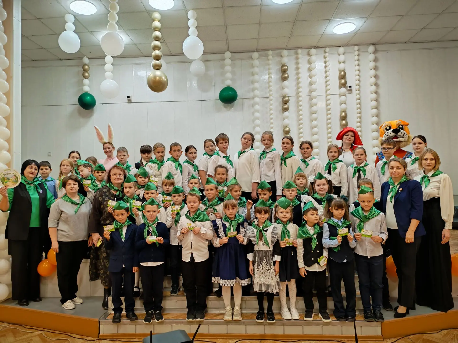 🌿 Посвящение в Эколята: маленькие шаги к большим добрым делам! 🌎💚