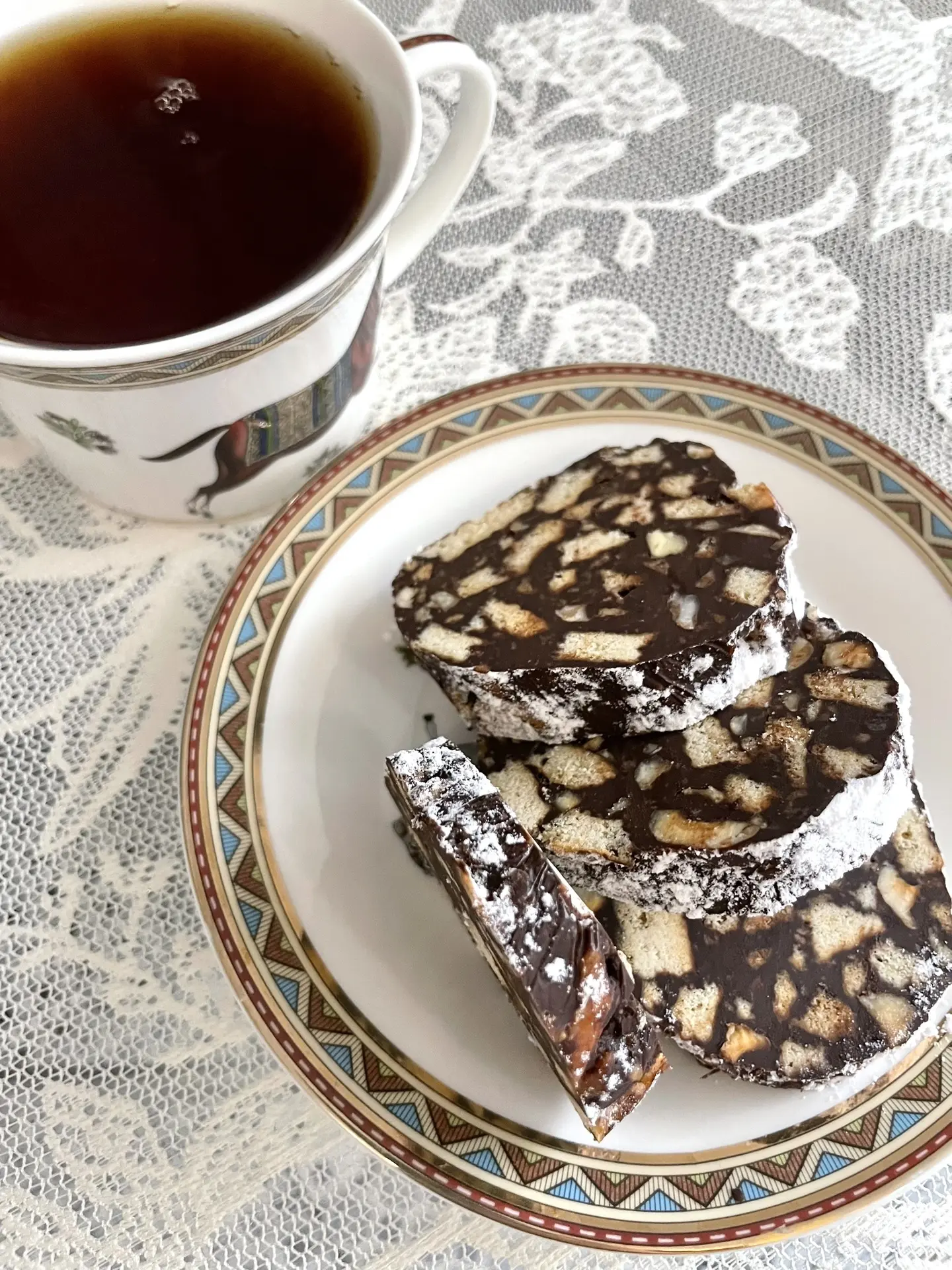 Приготовила сладкую колбаску 🤤