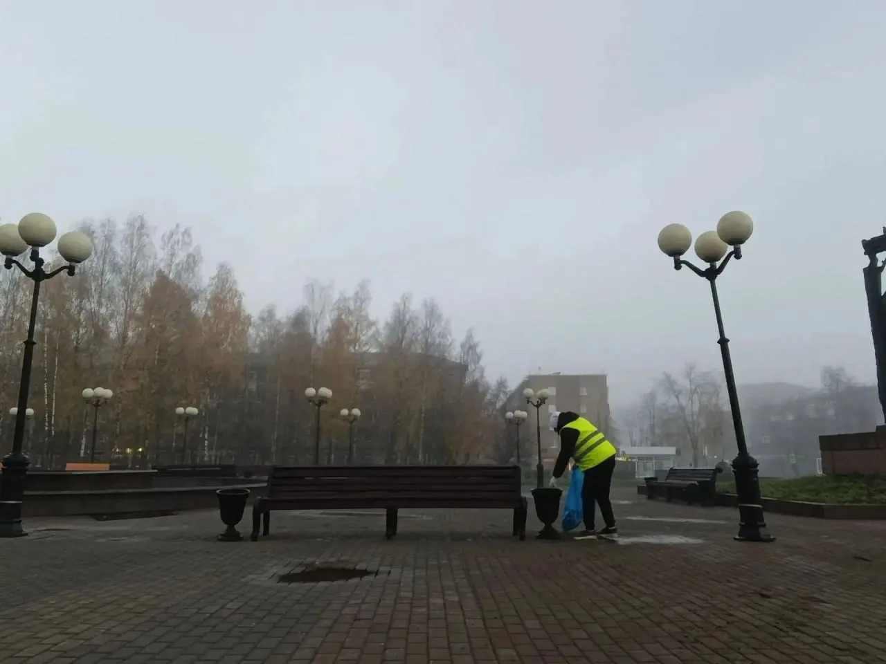 Коммунальщики работают при любой погоде
