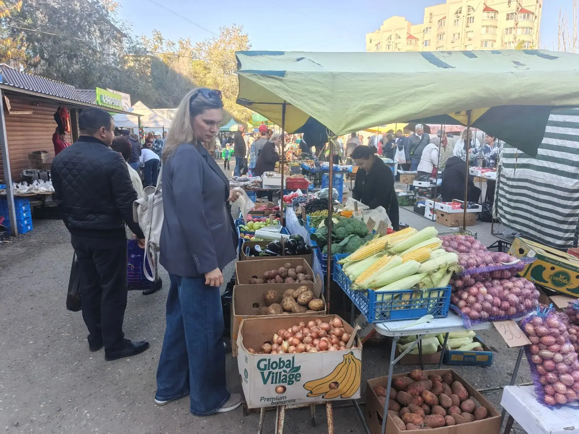 🍏🍅🧄От прилавка до инициативы: ЛДПР в поддержку астраханских фермеров
