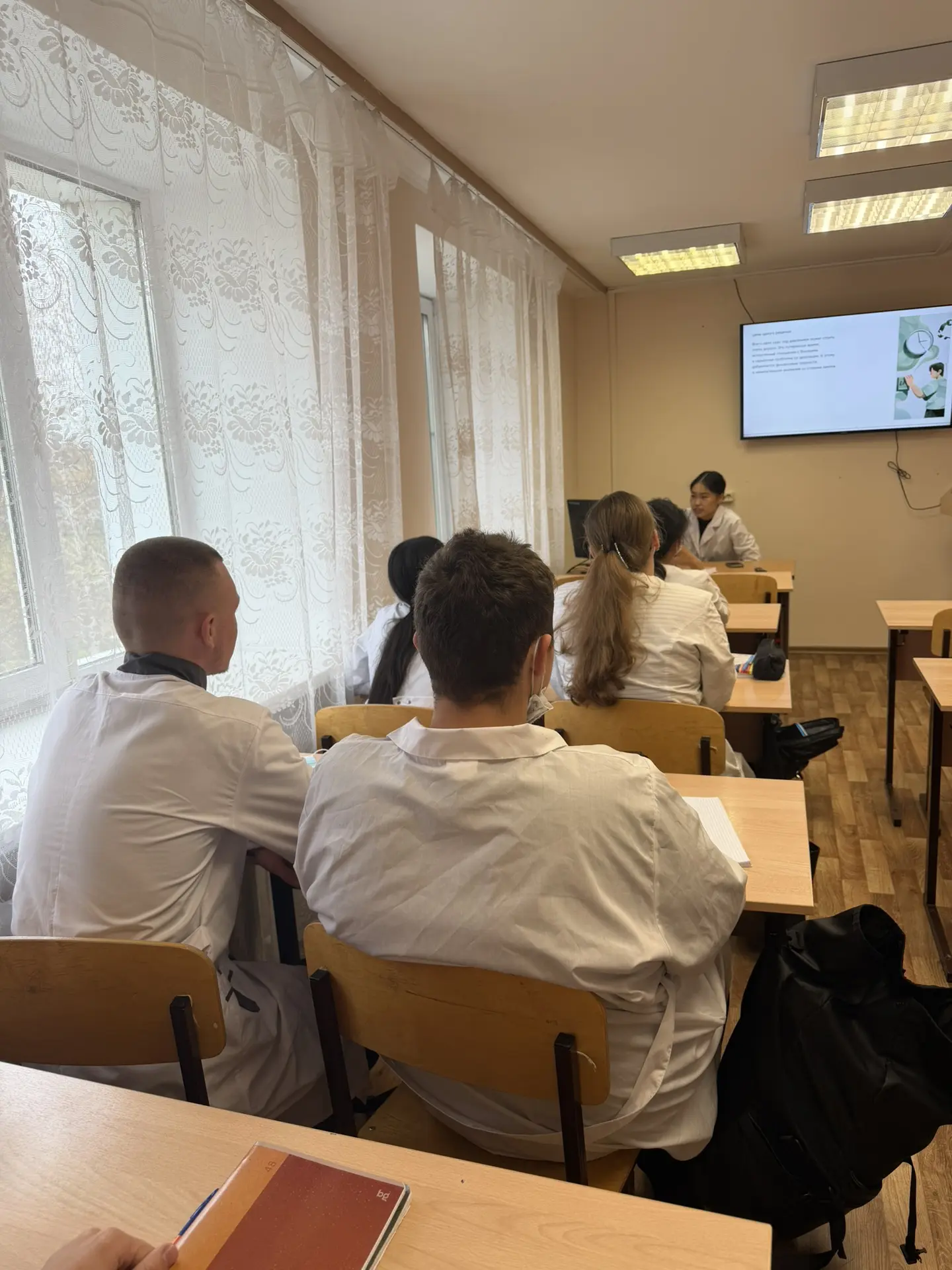 В группе СП.9-25-1(И,О) прошел классный час, приуроченный к Всемирному дню трезвости
