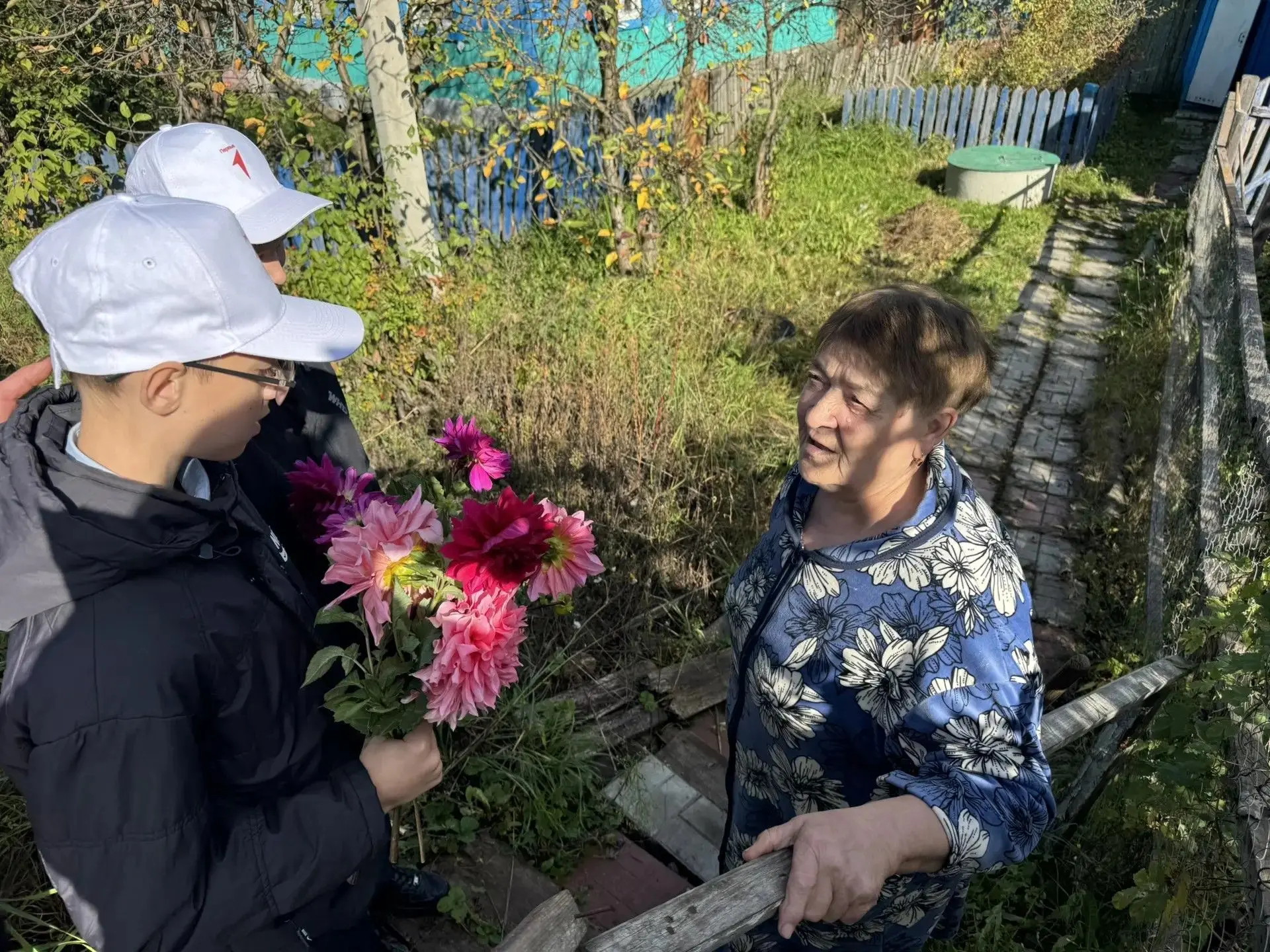 Сегодня, в День добра и уважения, мы вспоминаем о самом главном — о связи поколений. В ...