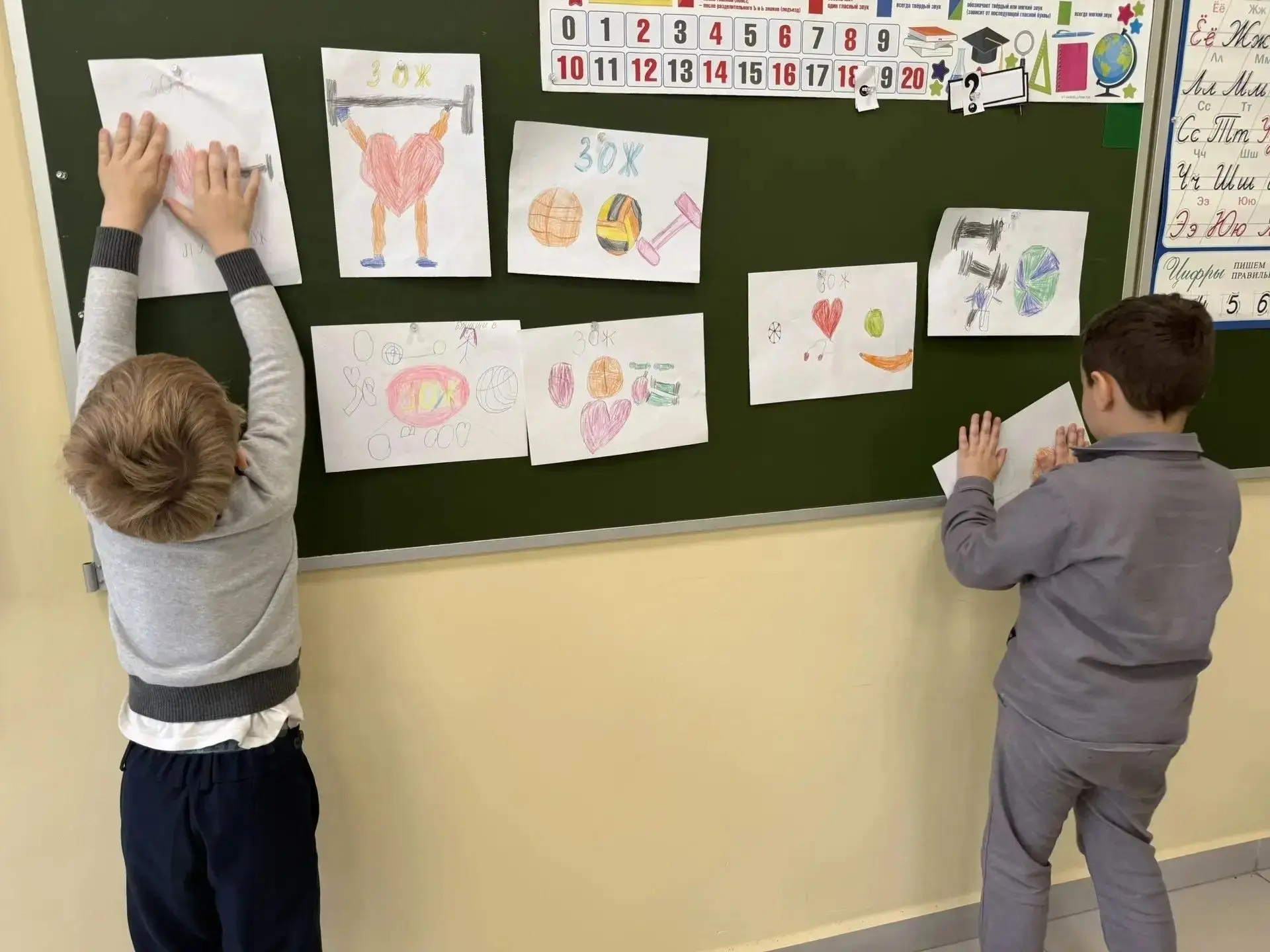 В рамках акции "Ночной патруль" в МКОУ "Пятовской СОШ" проведены беседы с родителями и ...
