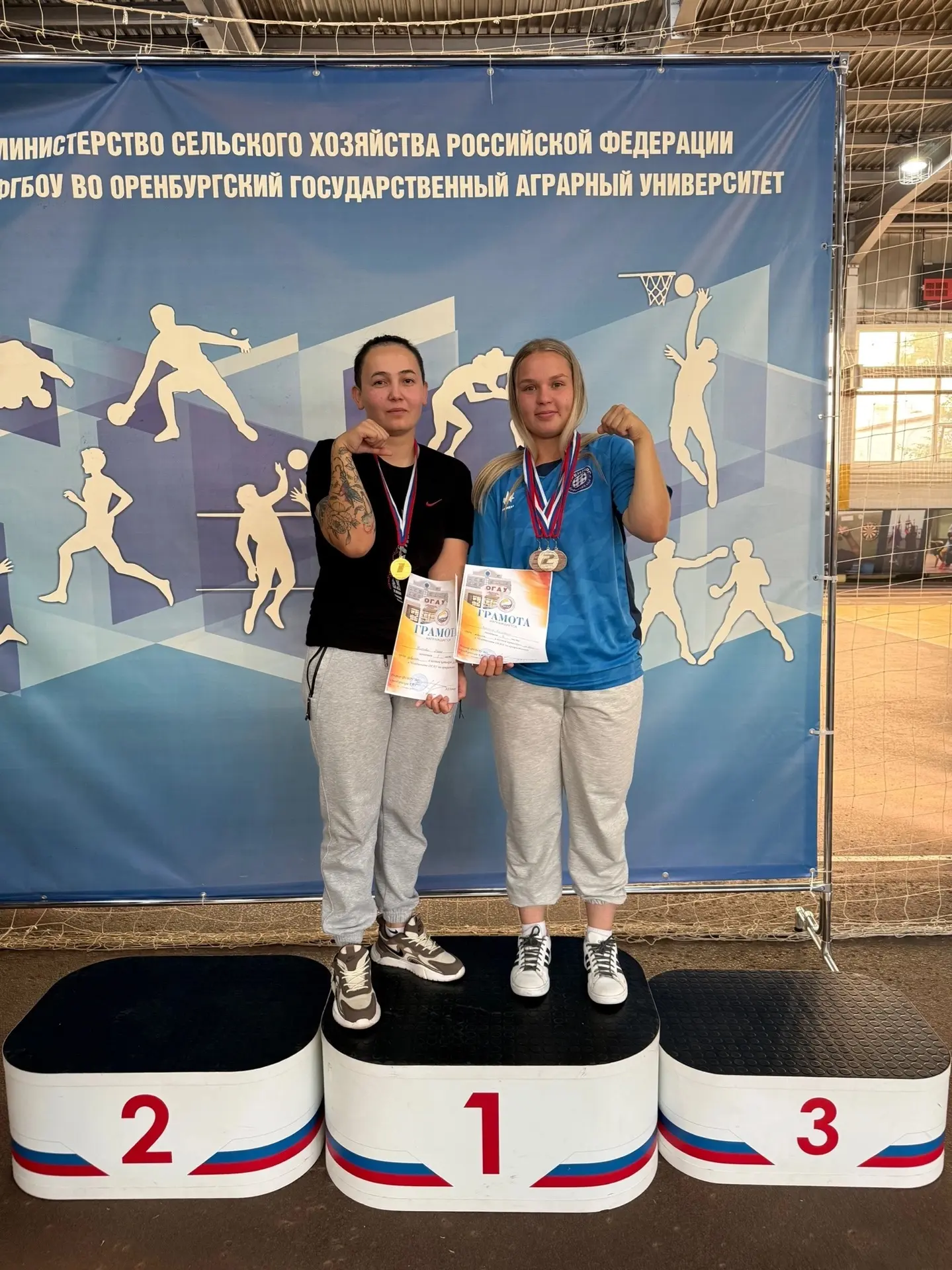 💪 Сила, хват и характер: наши студенты на соревнованиях по армрестлингу!💪