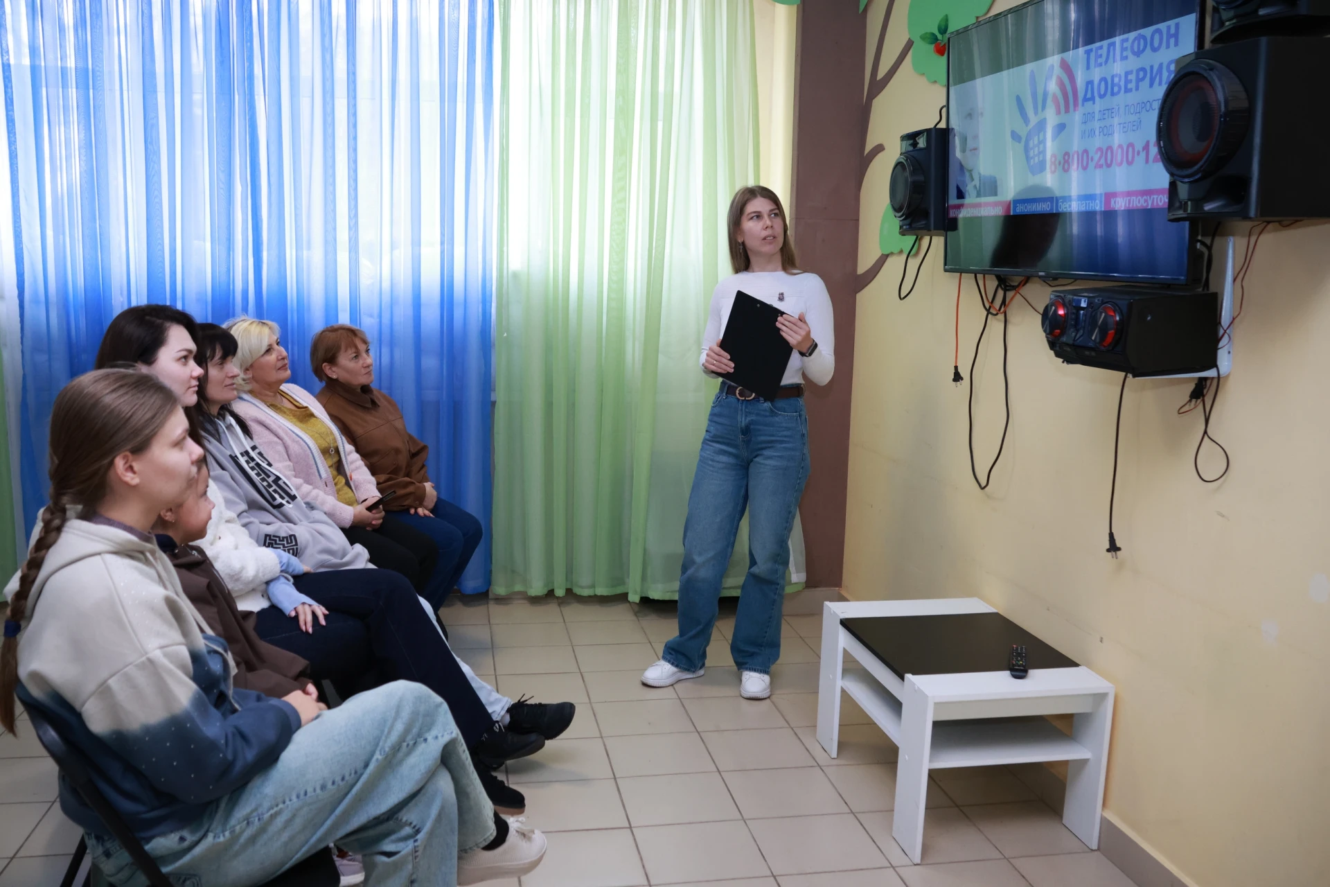 В Грайворонском культурно-досуговом центре прошла встреча-беседа «Ваш звонок очень важе...