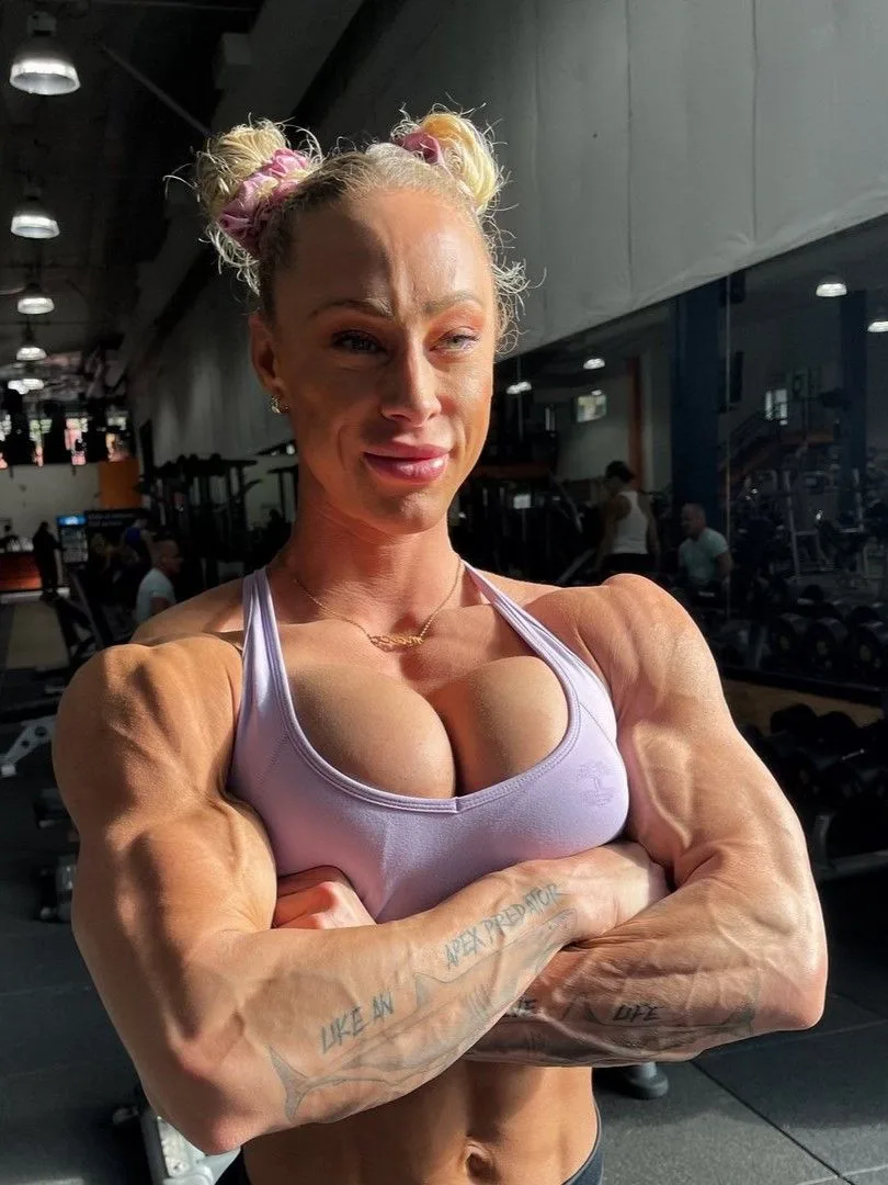 Трехкратная чемпионка "Fitness Olympia" Мисси Траскотт объявила о завершении карьеры