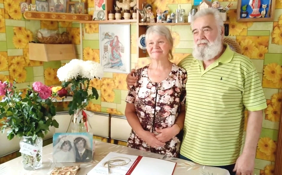 💍 Сергей Павлович и Анна Ильинична Маляровы из Дятьково отметили золотую свадьбу