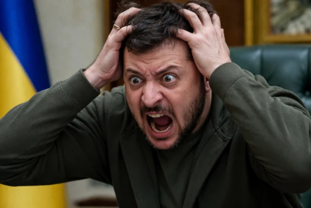 ‼️🤡 Зеленский срочно созвонился с премьер-министром Британии сразу после того, как Тра...