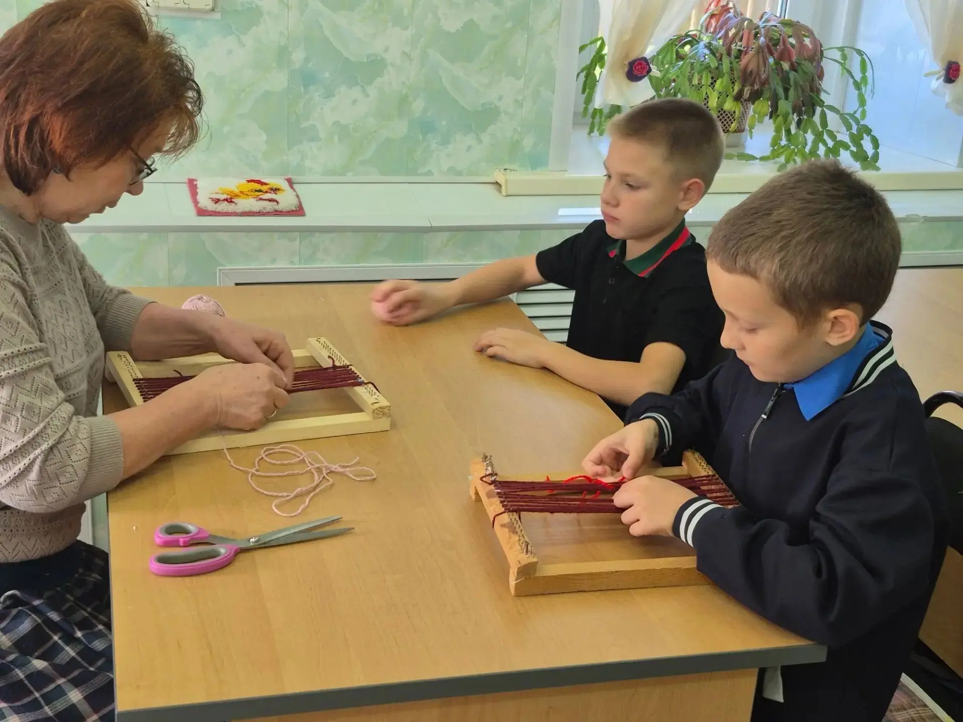🏫8 октября, ученики 3 «А» класса МБОУ "Пестяковская СШ" посетили районный Дом ремёсел,...