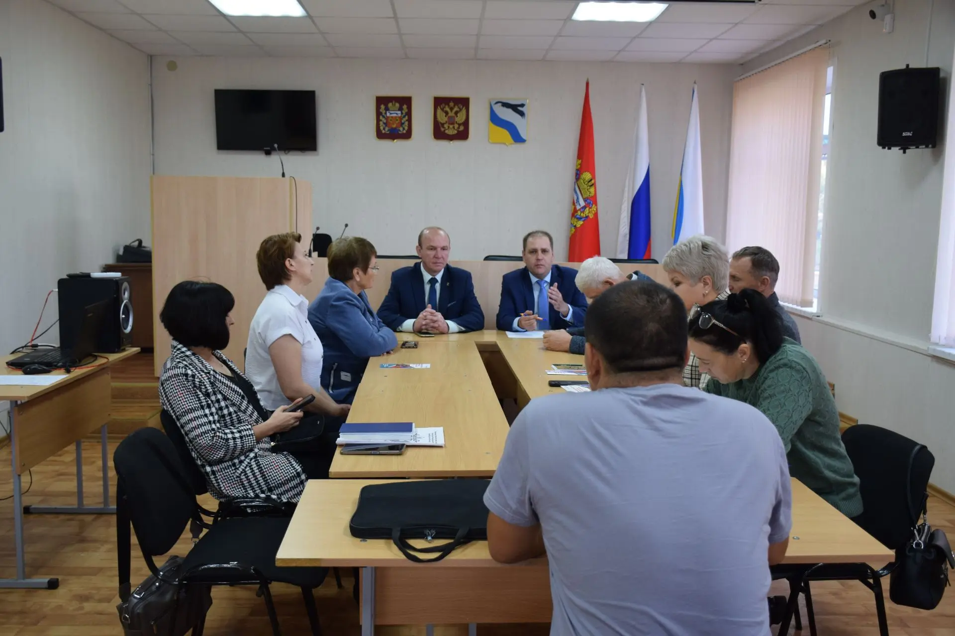 В администрации района прошел Единый день приема участников СВО и членов их семей.