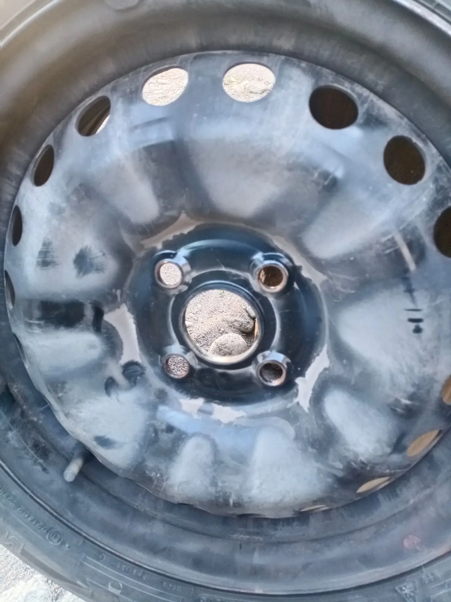 Продам резину зимние шины 185 65 15 4*100 т ,89991242239