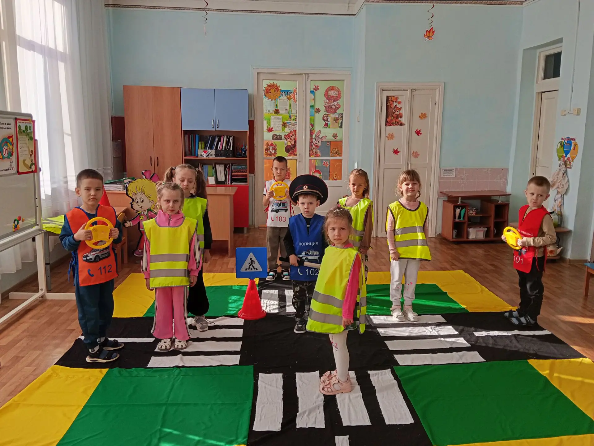 Обучение детей правилам безопасности дорожного движения, по-прежнему, остаётся одной из...