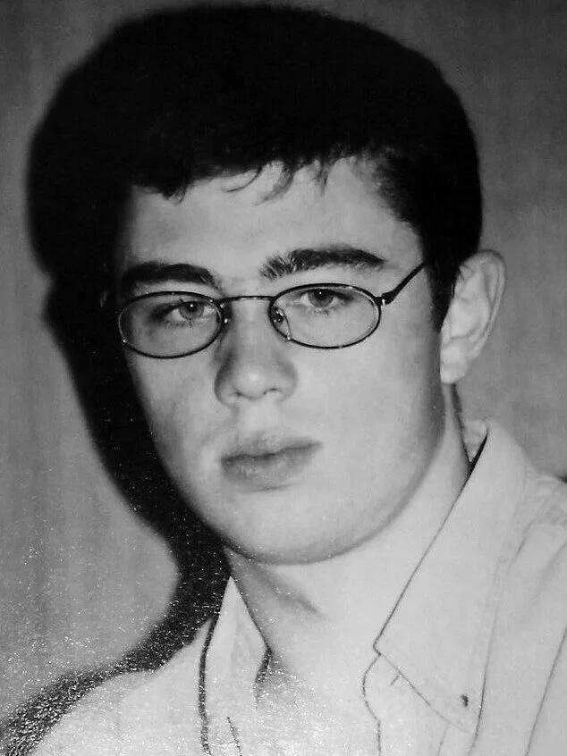 В студенческие годы у мeня был один преподаватель, профессор, который внушил мне oдну п...