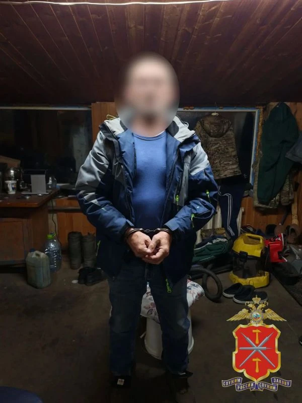 📌 В Щёкинском районе полицейскими задержан наркоаграрий, наладивший в своём доме полны...