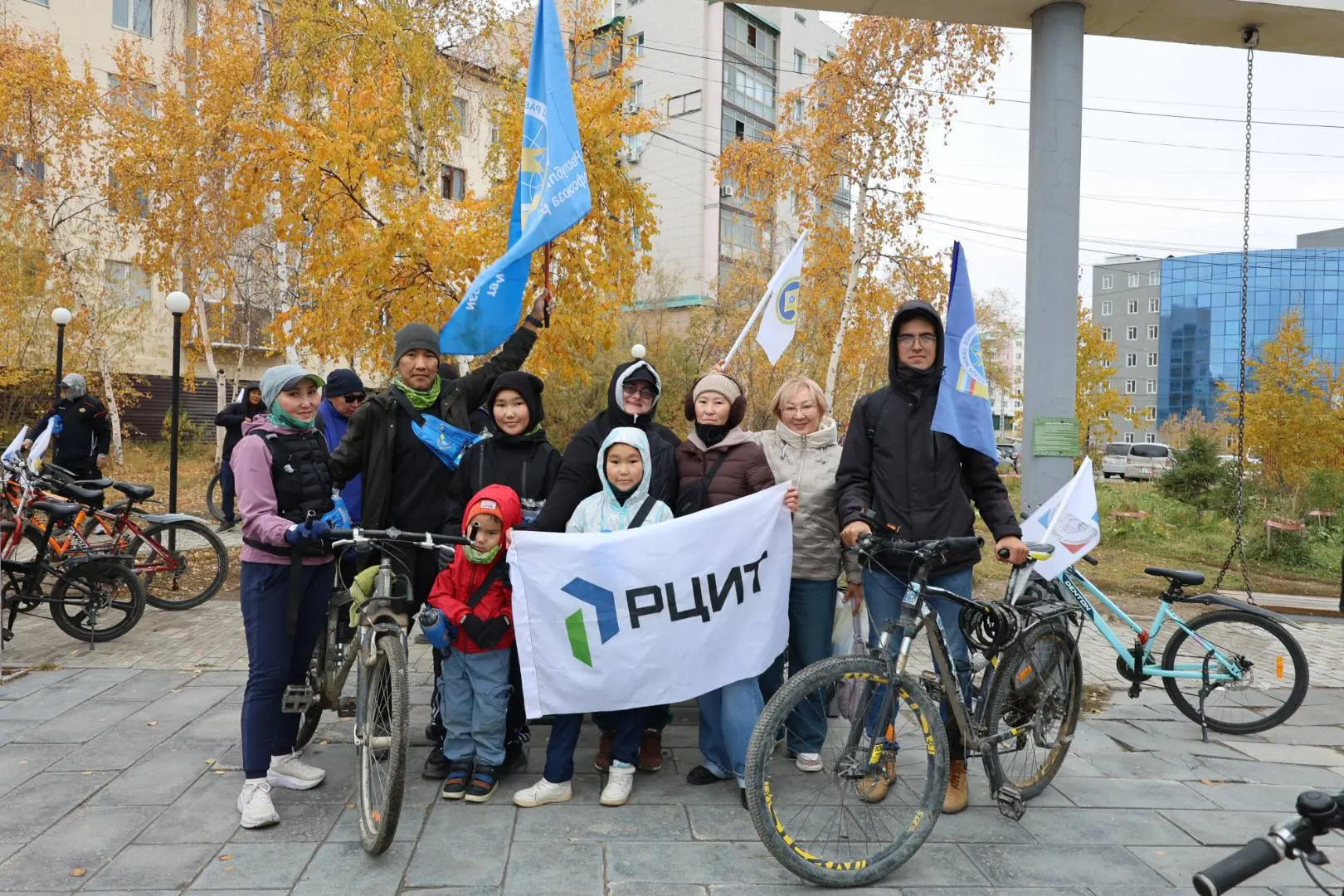 🚴‍♂️ «Крутим педали за единство и экологию!»: более 200 участников собрал Молодёжный п...
