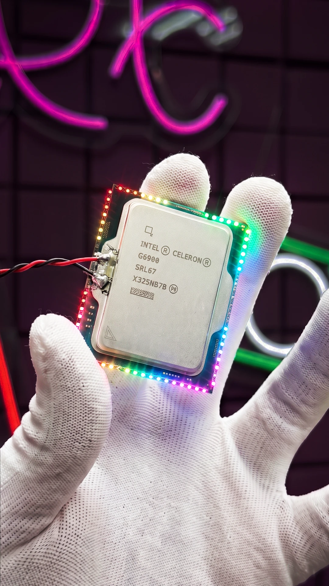 ПЕРВЫЙ В МИРЕ ПРОЦЕССОР с RGB подсветкой!