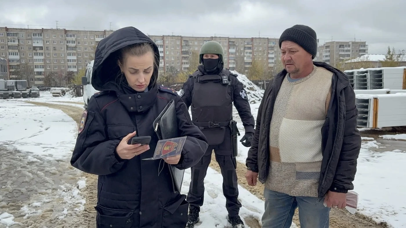 В Нижнем Тагиле полицейские проверили свыше тысячи иностранцев в ходе операции «Нелегал...