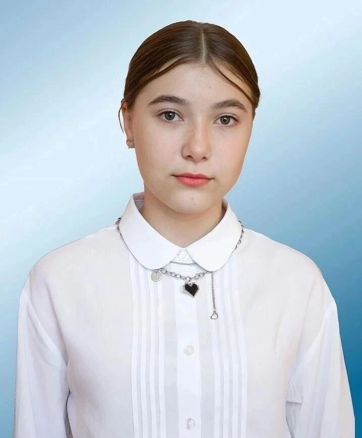 Воспитанница детской школы искусств № 1 им. Г.В. Свиридова Курска Анастасия Калуцкая ст...