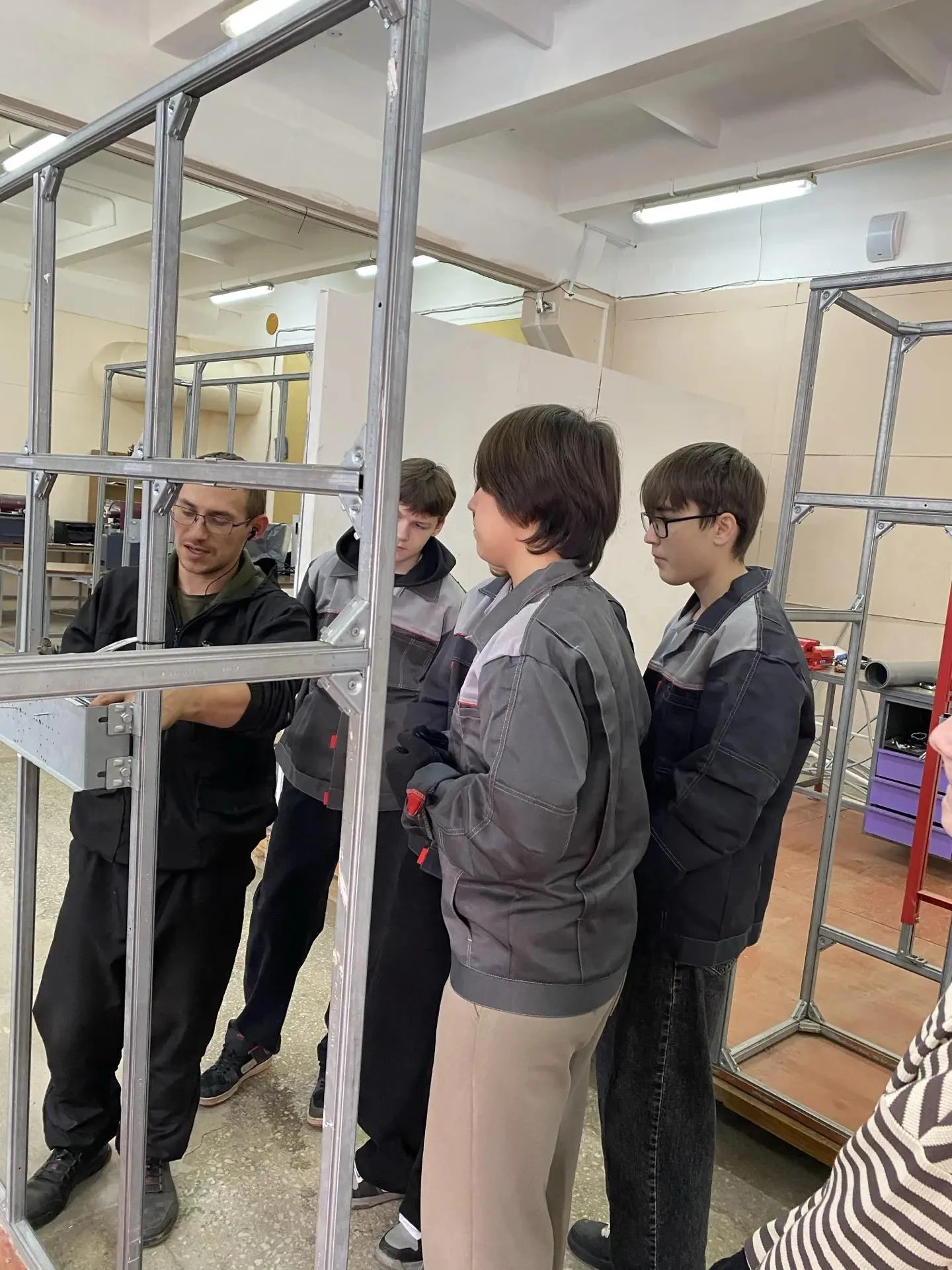 🎉 8А в ЧелКИТ «Профи»: осваиваем ремонт участка водопровода! 🔧