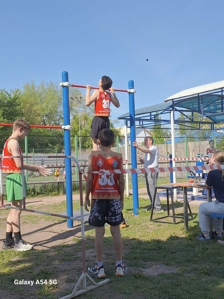 Спорт — это не просто привычка, а инвестиция в здоровье, силу и уверенность в себе. Бла...