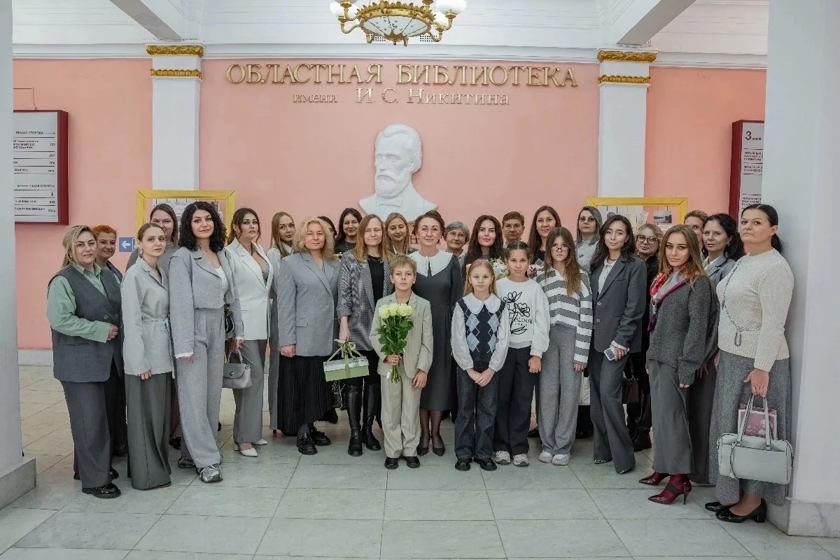 В Никитинке прошло мероприятие на тему «100 лет: век сильных женщин». Спикером выступил...