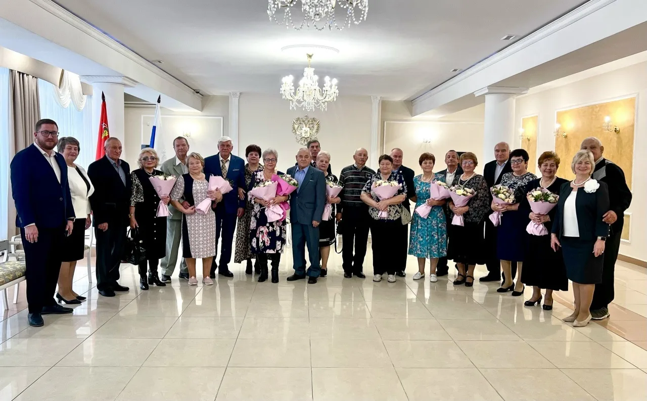 Слово, без которого не обходится ни одна свадьба, в этот раз звучало совсем по‑особенно...