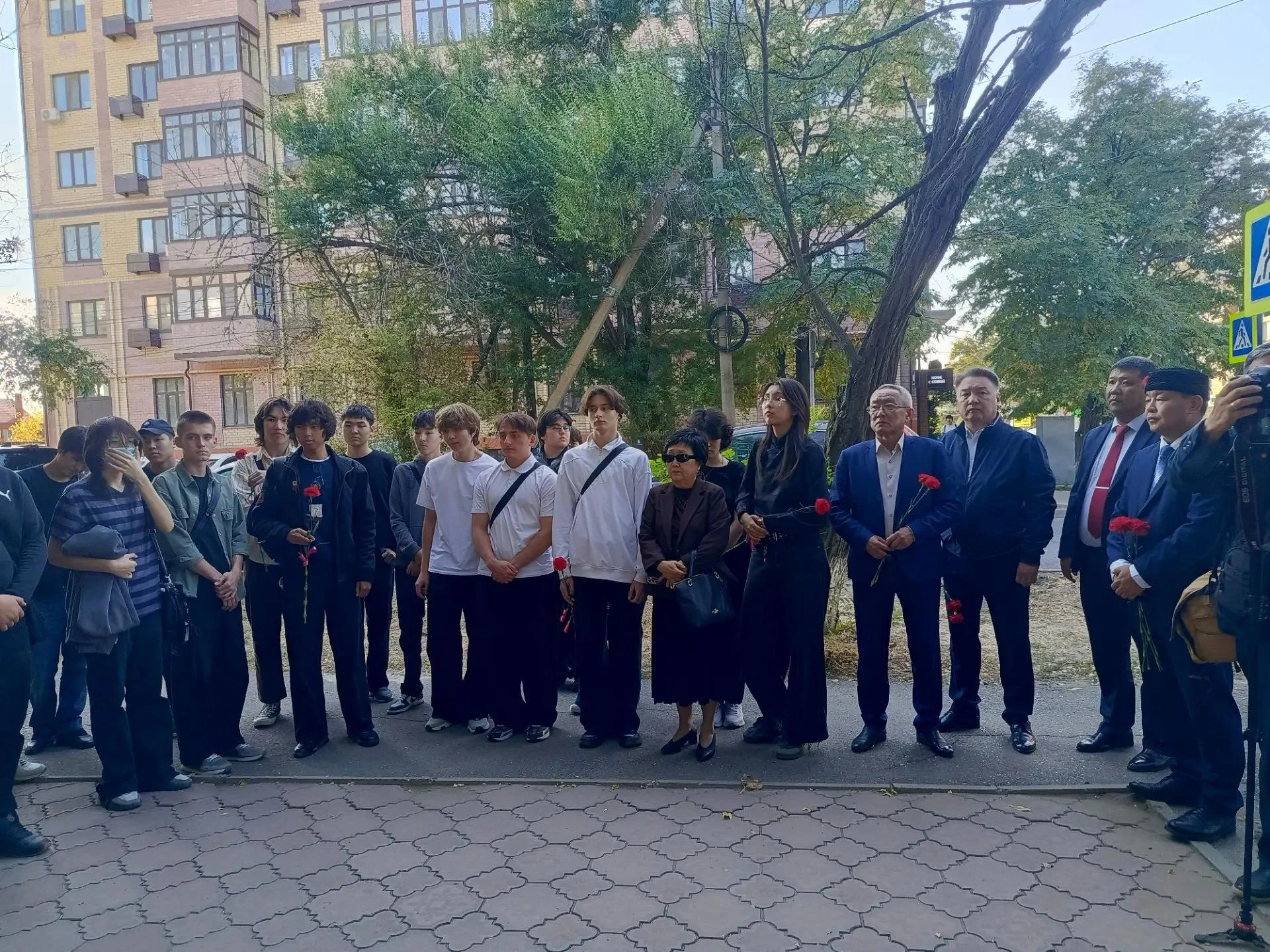 В Элисте проходят торжества в честь 140‑летия Номто Очирова