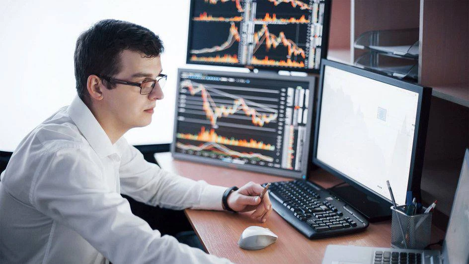 Dow Jones завершил торги в небольшом плюсе, S&P 500 и Nasdaq Composite снизились