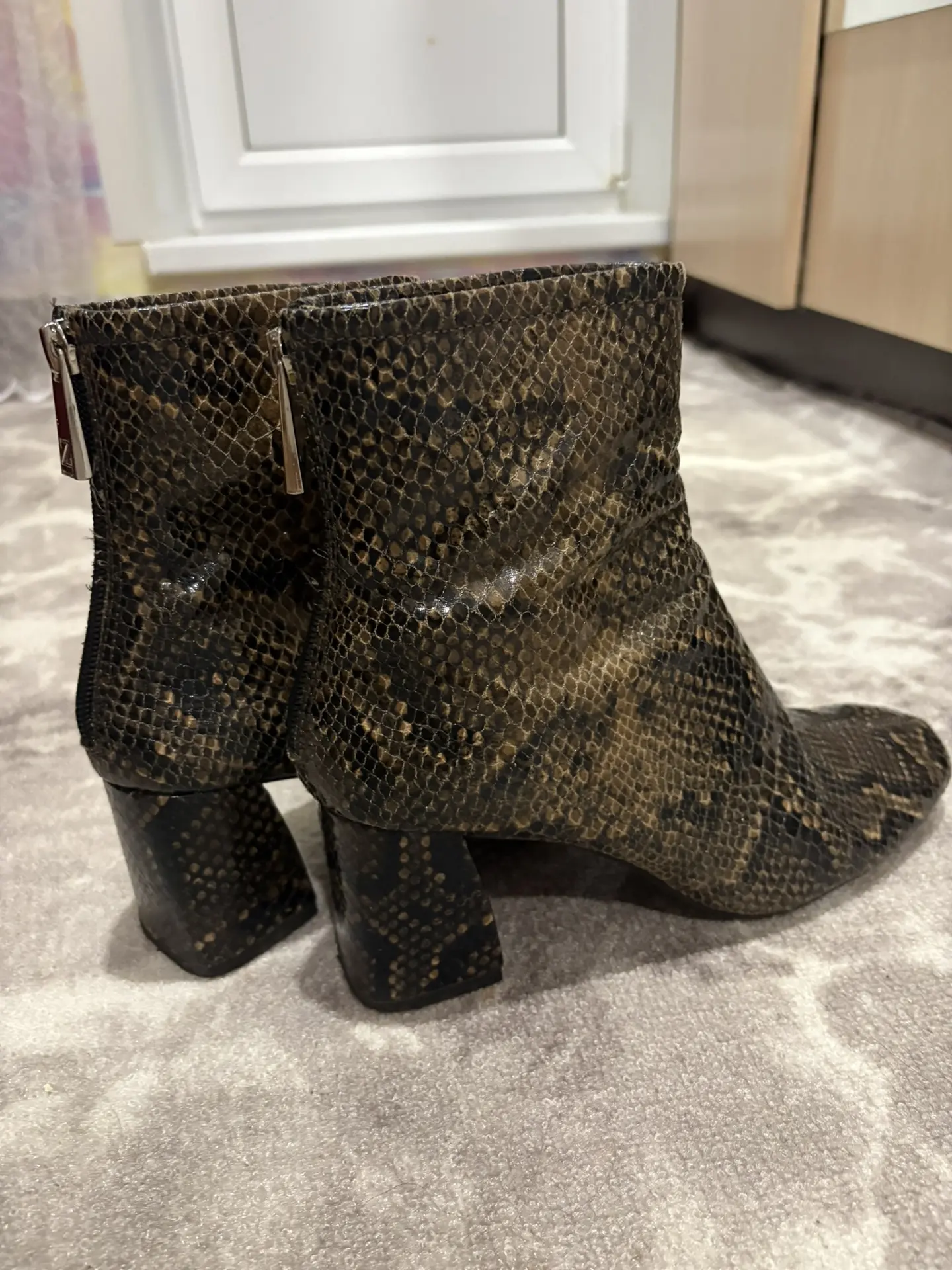 Ботильон осенний Zara - 38 р отдам . 89600508155 , Чуйкова 52