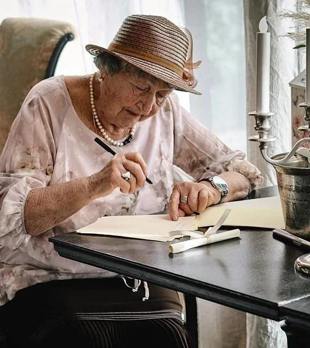 Это письмо 83-летняя женщина написала своей подруге. Последняя строка – бесценна!