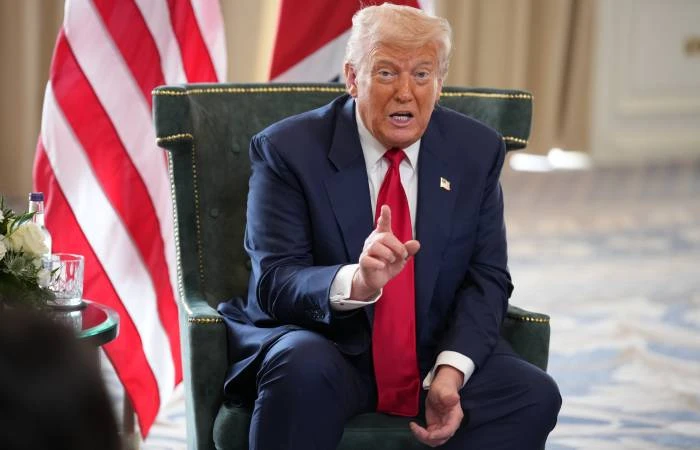 Трамп крайне недоволен Зеленским и требует, чтобы Киев сначала прекратил удары по росси...