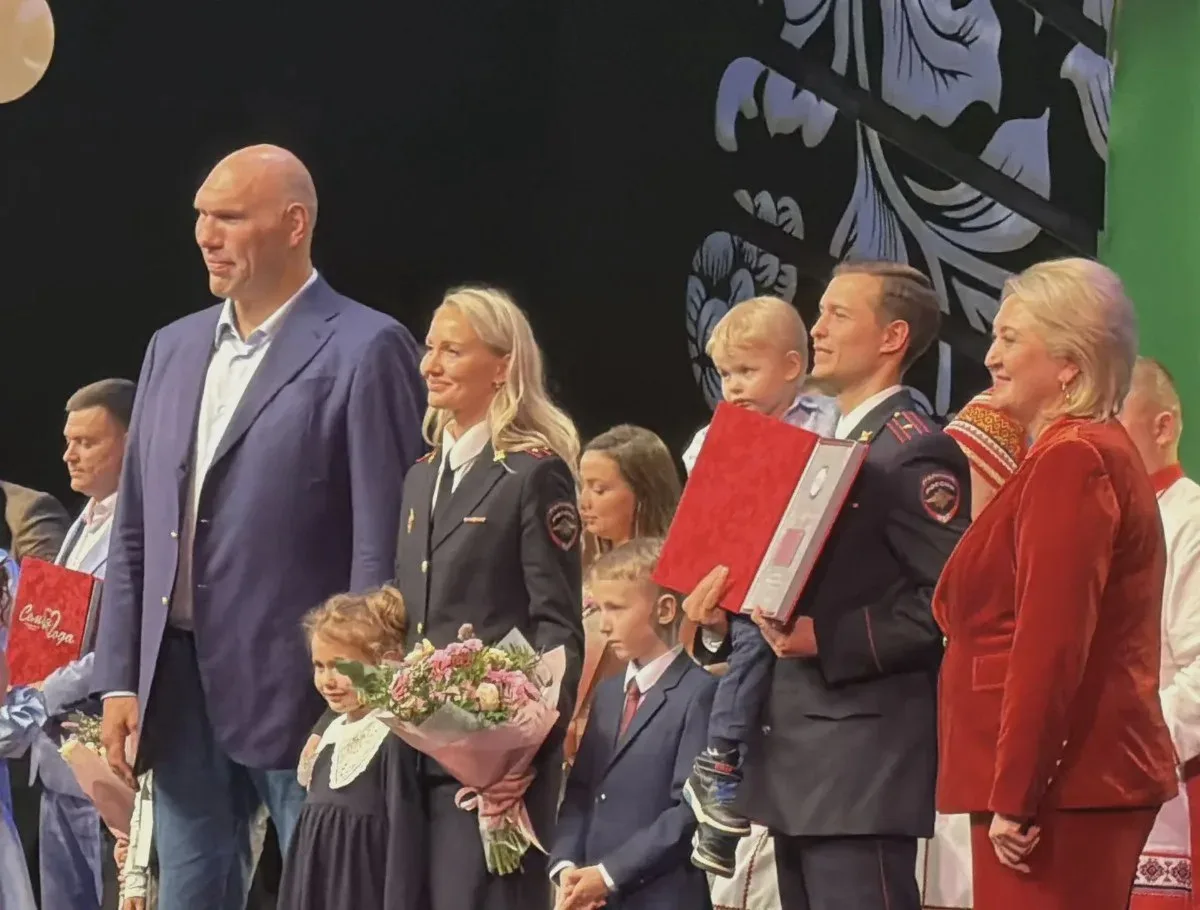 Уткины победили в конкурсе «Семья года»