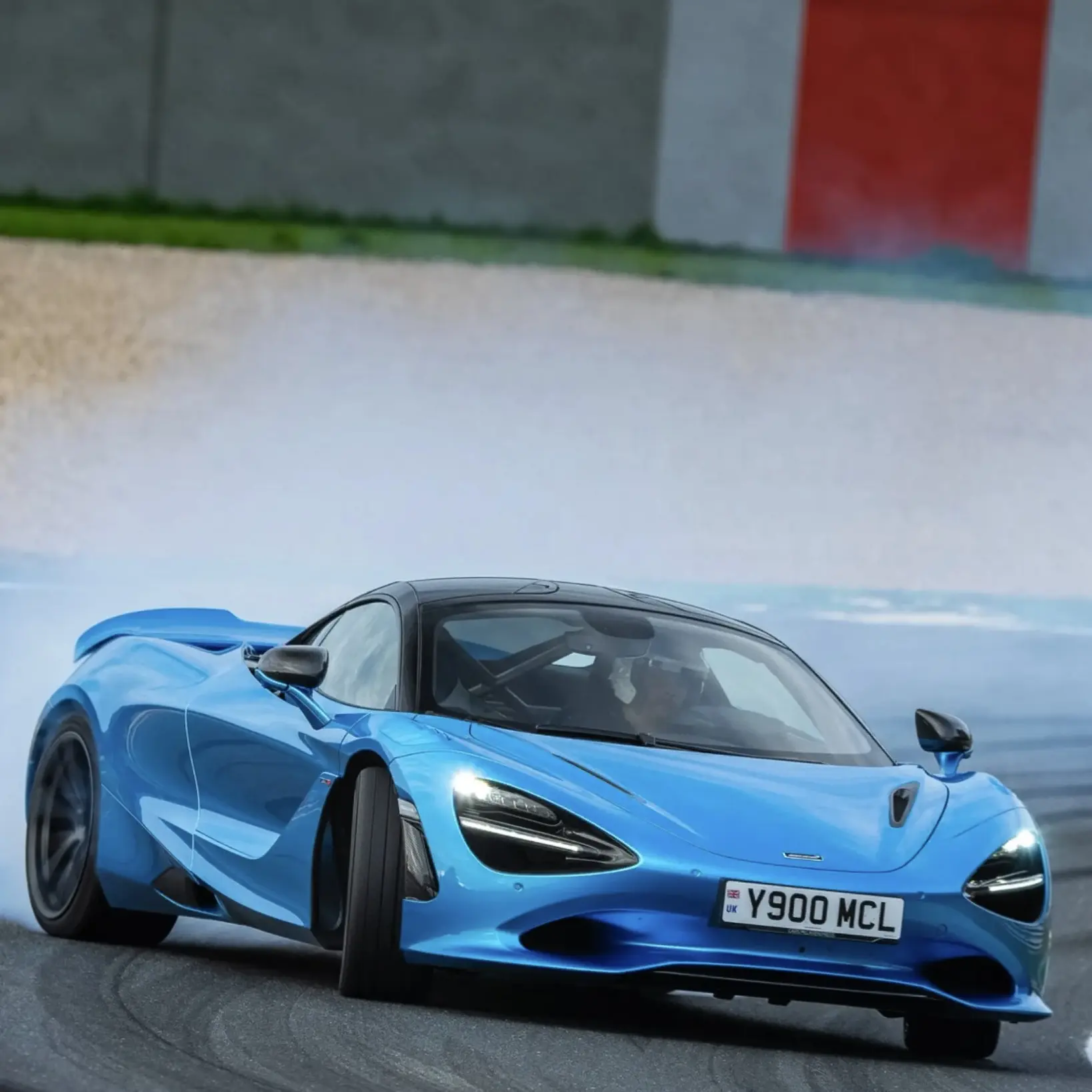 🔥🔥🔥🔥🔥 McLaren 750S снимут с производства – выпуск модели завершится в 2027 году