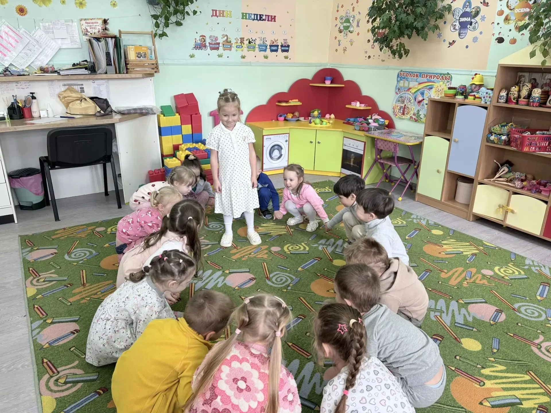 Мы🥳 поздравляем  воспитанницу группы "Чебурашка" Сараеву Машу с Днём рождения.💐🌹🤡 М...