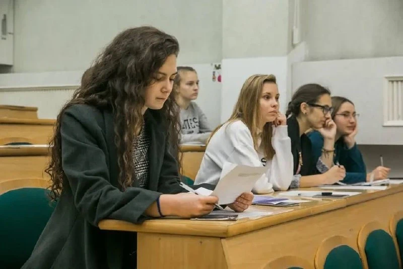 📚В Минобрнауки хотят изменить правила приёма на платные места в вузах