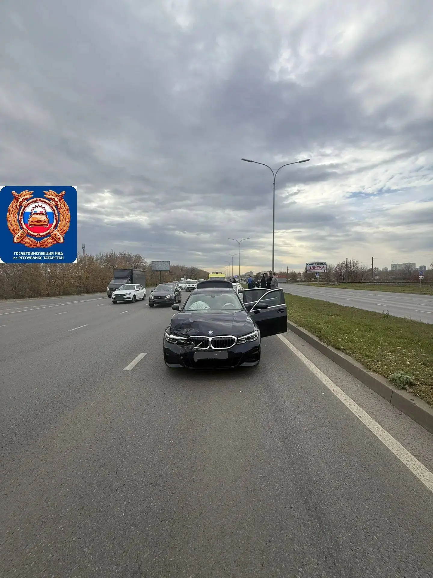 Водитель BMW пострадал в столкновении двух иномарок в Набережных Челнах
