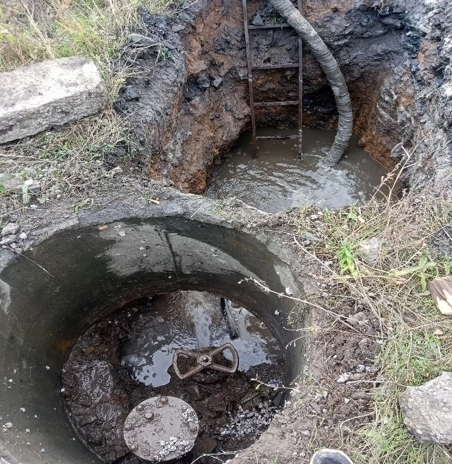 Устранение утечки в поселке Новокадамово