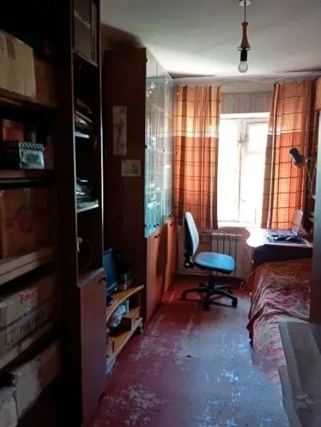 Продается 2к. квартира. ул. пр. Ватутина в Ворошиловском районе. Общая 37м2.