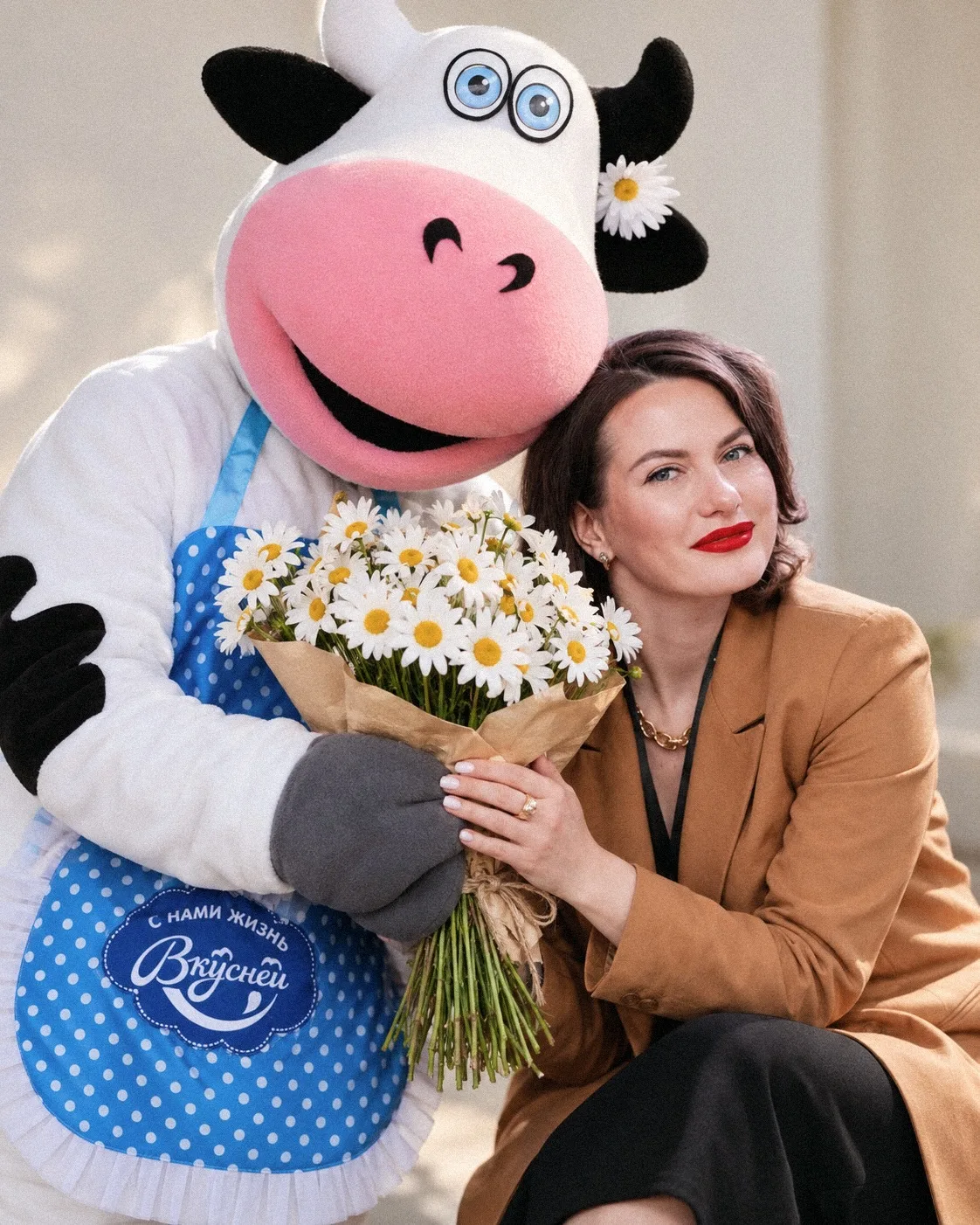 💙 Сегодня особенный день — день рождения нашего директора по развитию Елены Юрьевны!