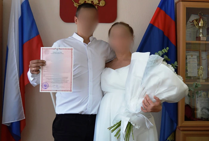 ❤️ В Вольской женской колонии беременная преступница зарегистрировала брак