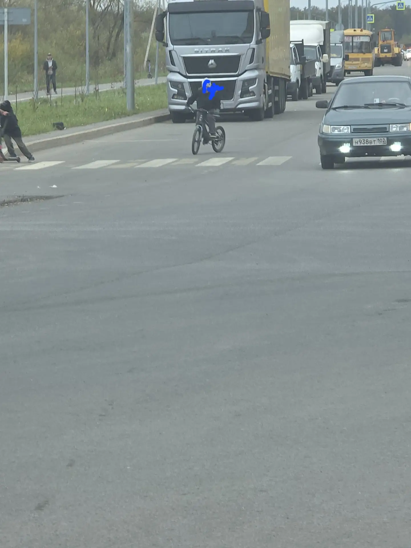 ⚠️ Опасность на дороге: будьте бдительны