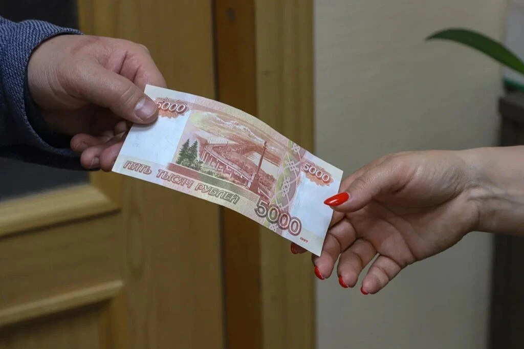 😱 Бывший главный инспектор труда Калужской области оказался взяточником