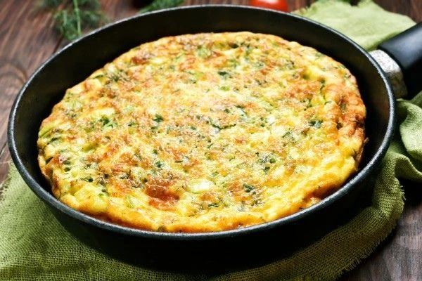 Французский омлет с беконом