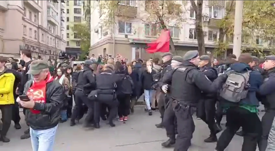 Против репрессий и силового давления на политических активистов!