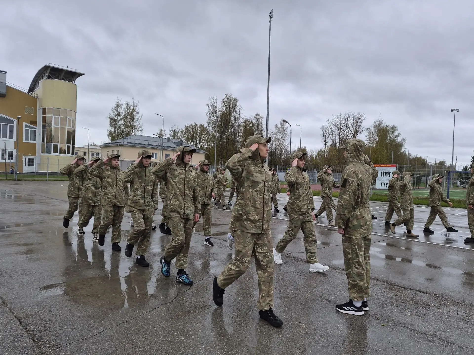 Завершились военно-учебные сборы для десятиклассников! 🎖️