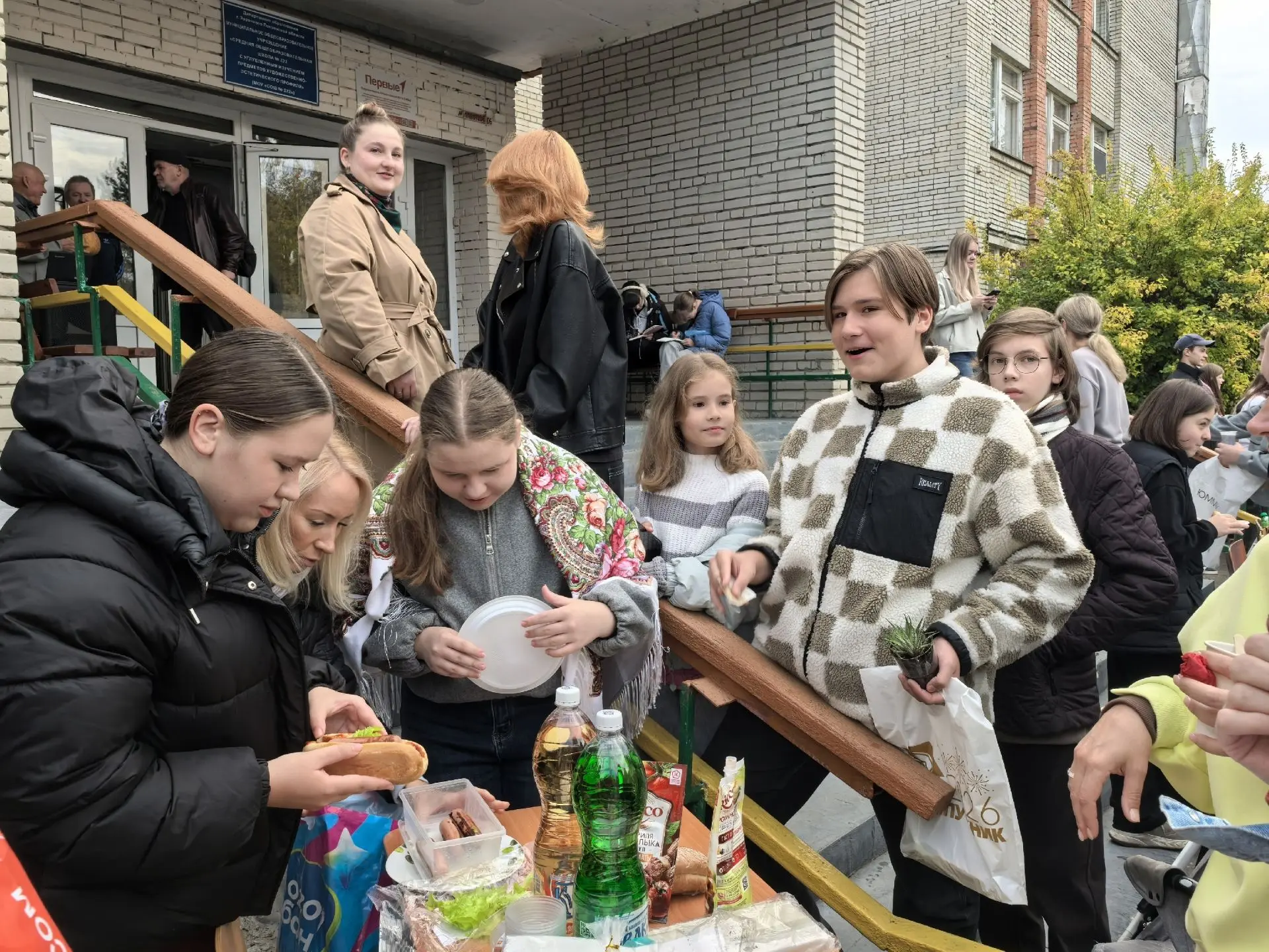 Участники проекта « Школа будущих предпринимателей» успешно приняли участие в школьной ...
