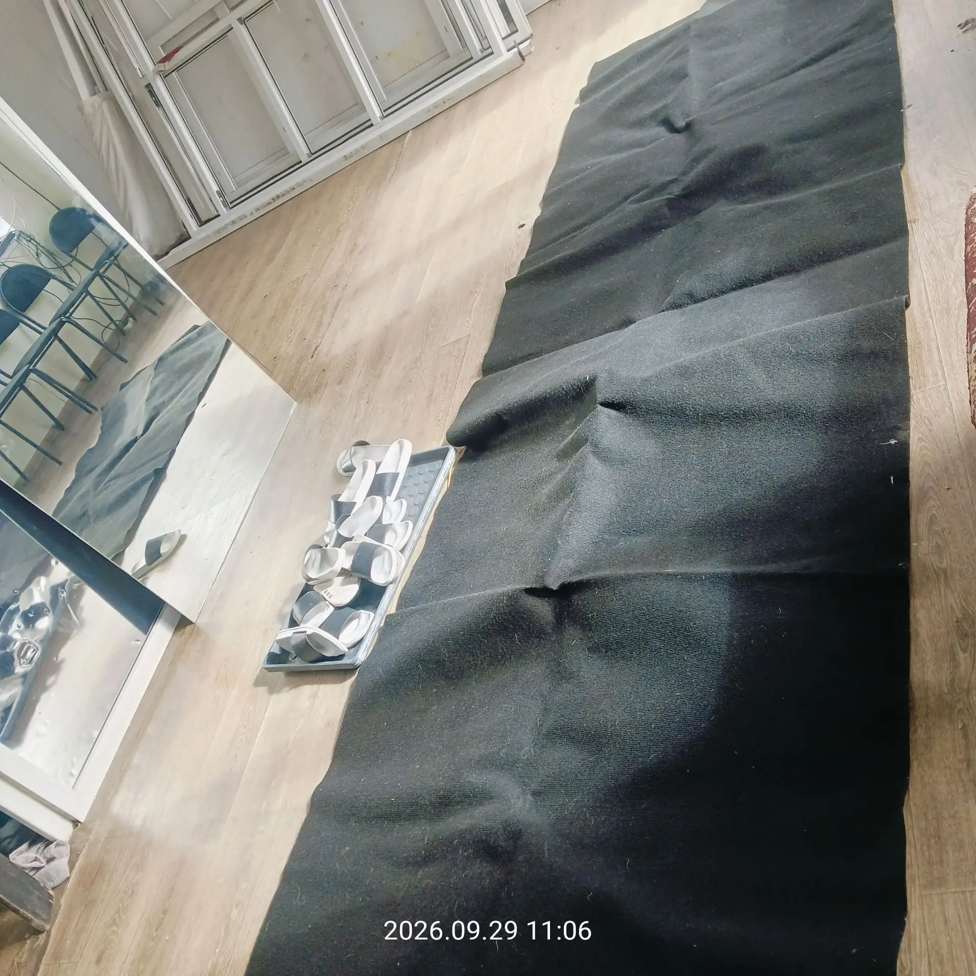 Продам ковролин 1м25см *4м, за 1000р. Тел.89293144251